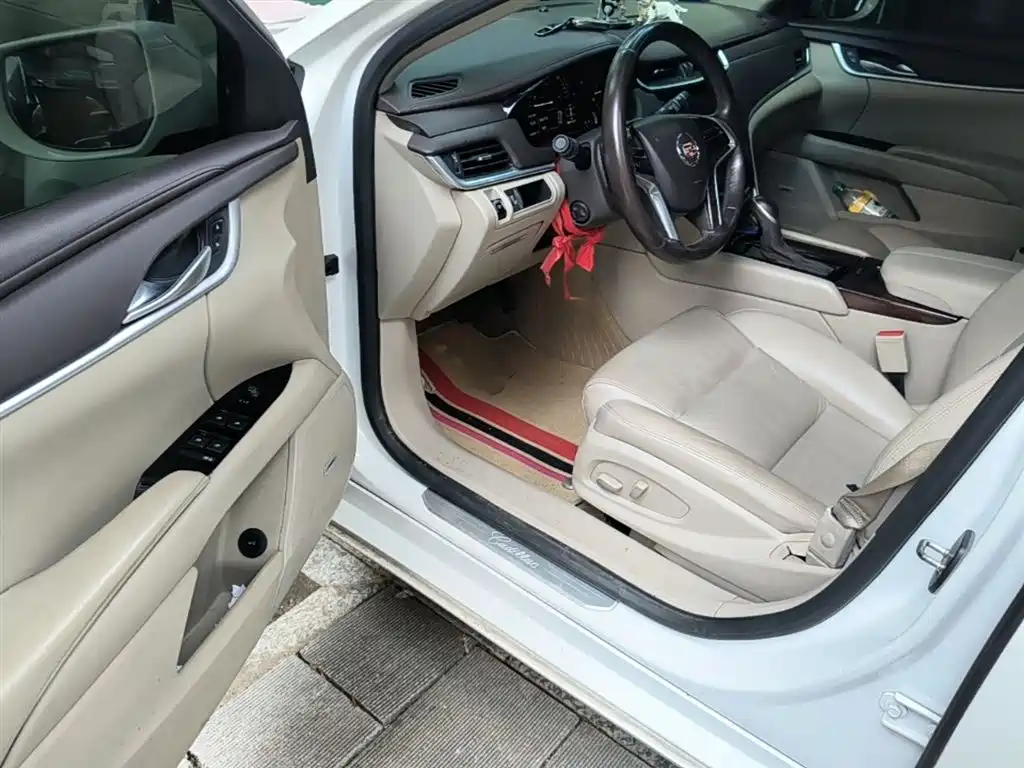 Cadillac XTS 2016 — фото 16