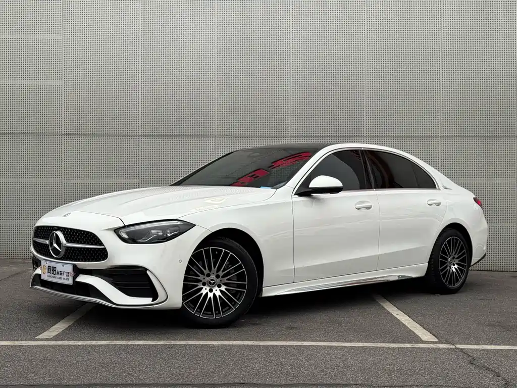 Mercedes-Benz C-Class 2024 — фото 1