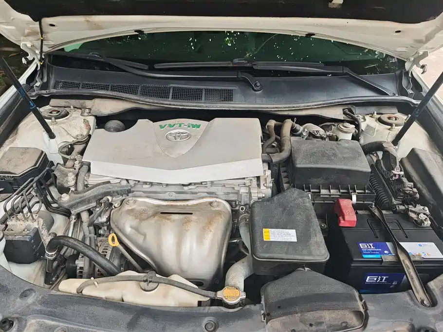 Toyota Camry 2017 — фото 10