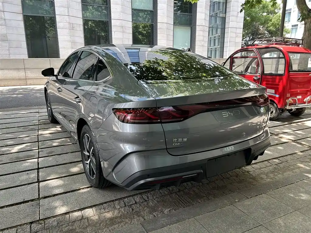 BYD Qin L 2025 — фото 6