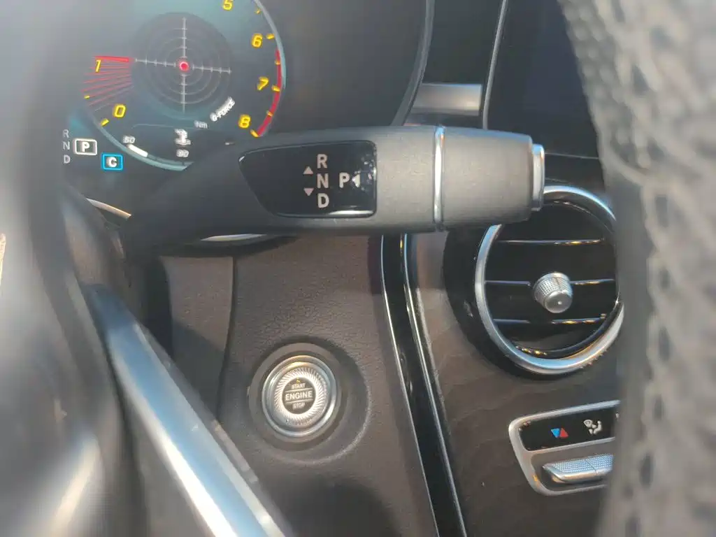 Mercedes-Benz C-Class 2021 — фото 10