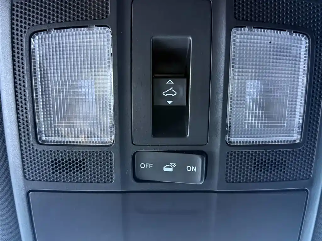 Mazda CX-4 2023 — фото 18
