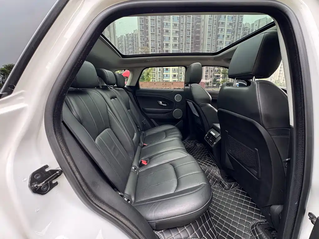 Land Rover Evoque 2018 — фото 12