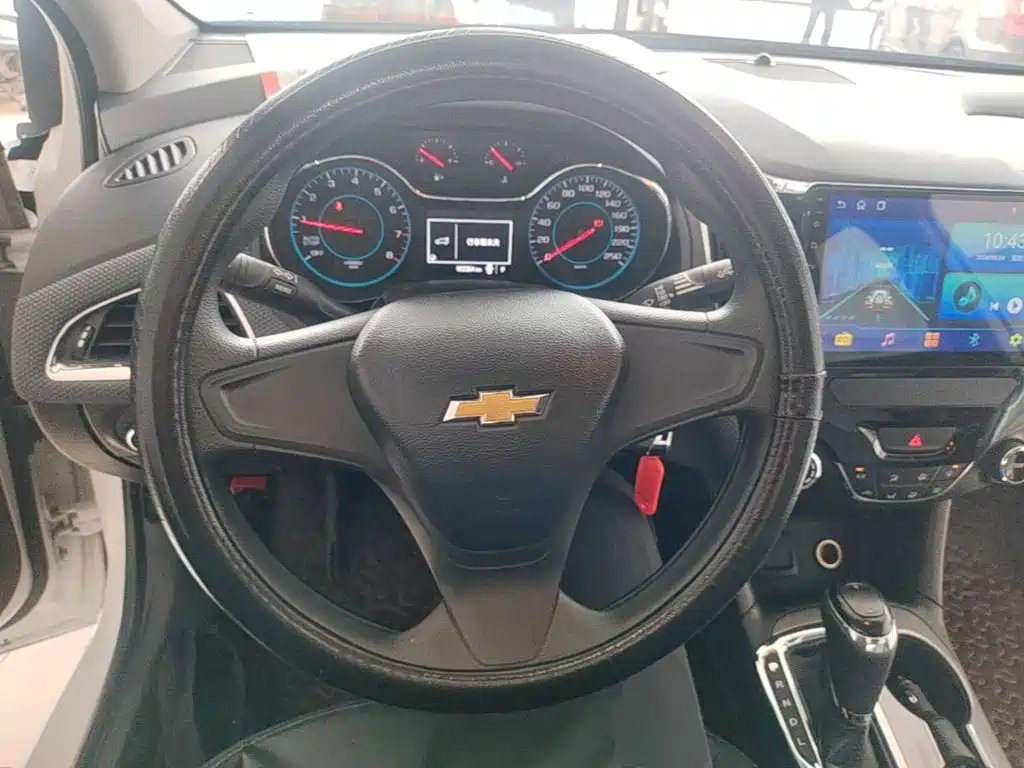 Chevrolet Cruze 2018 — фото 11
