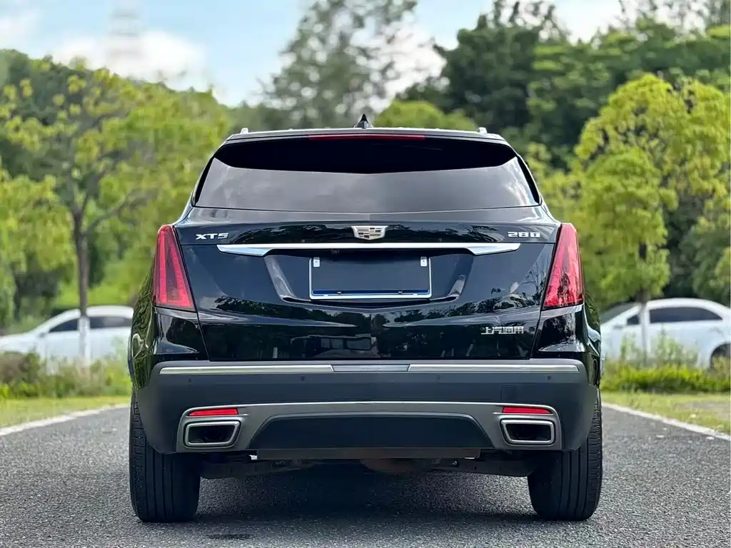 Cadillac XT5 2022 — фото 5