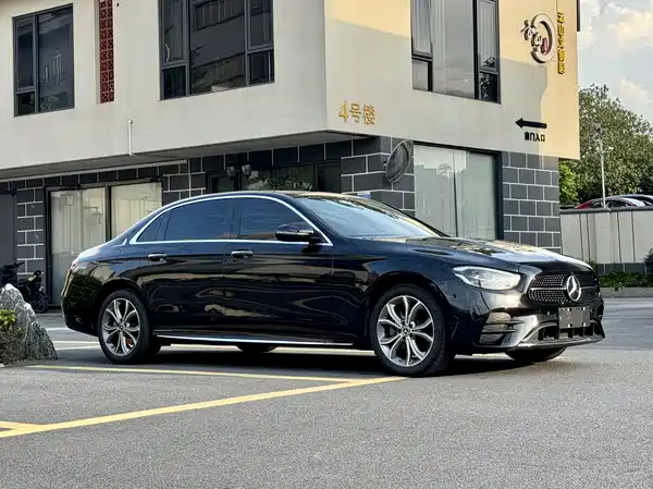 Mercedes-Benz E-Class 2023