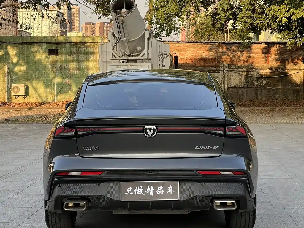 Changan UNI-V 2025 — фото 24