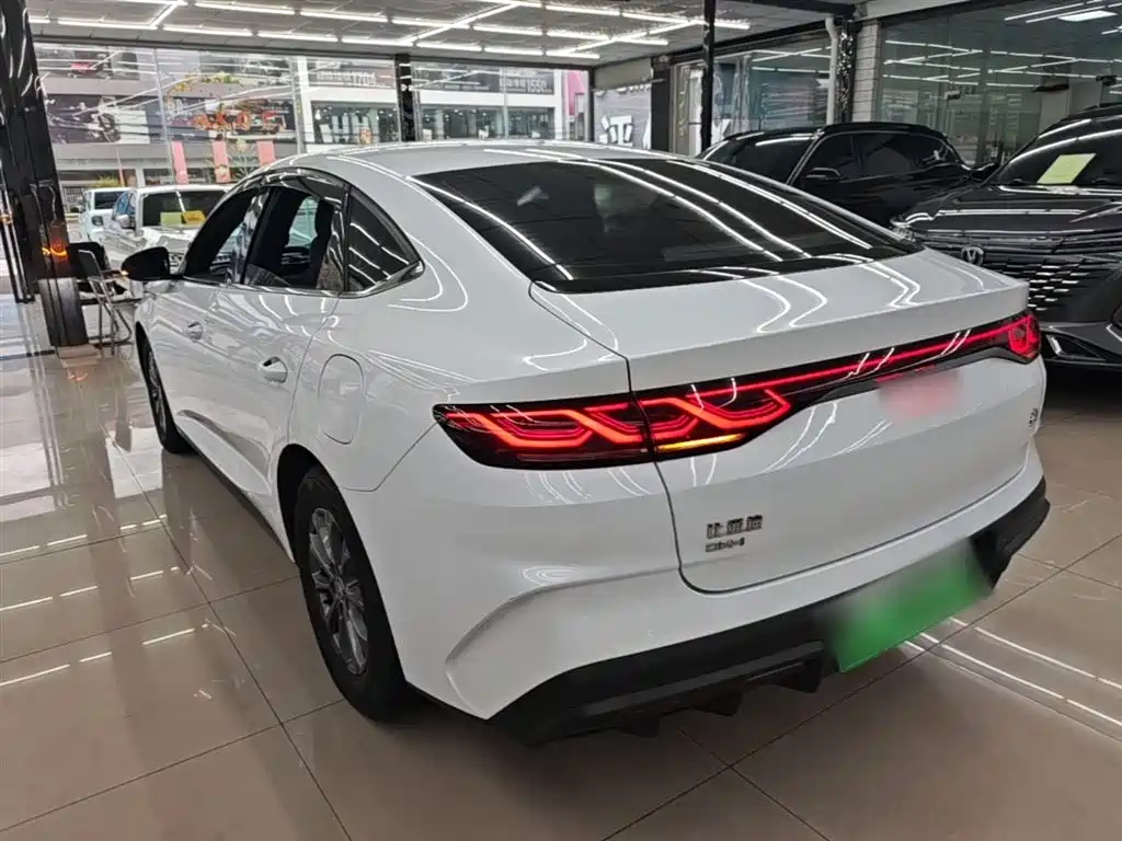 BYD Qin L 2025 — фото 5
