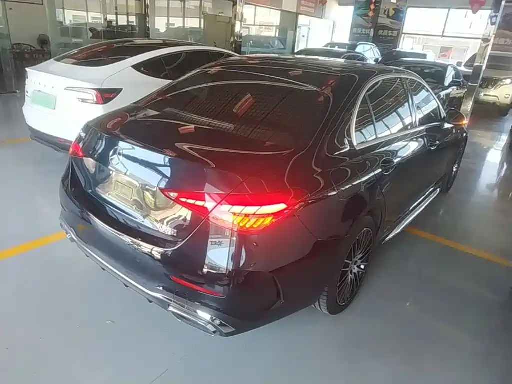 Mercedes-Benz C-Class 2022