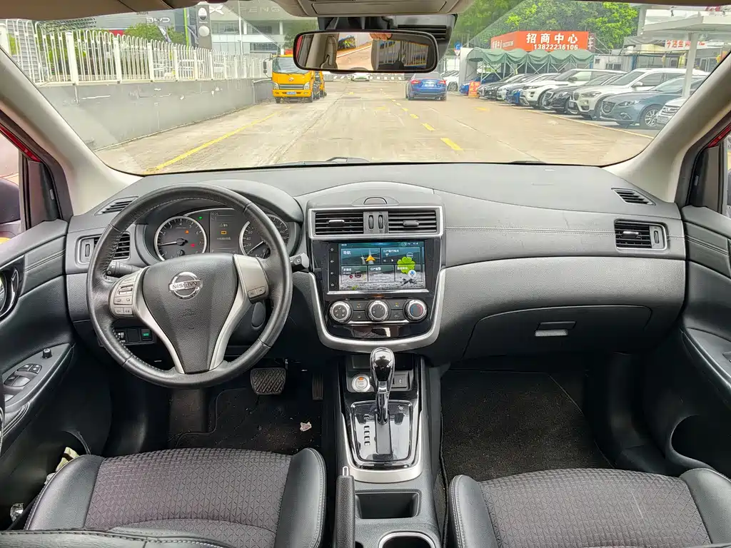 Nissan Tiida 2020 — фото 11