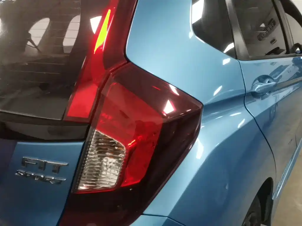 Honda Fit 2018 — фото 8