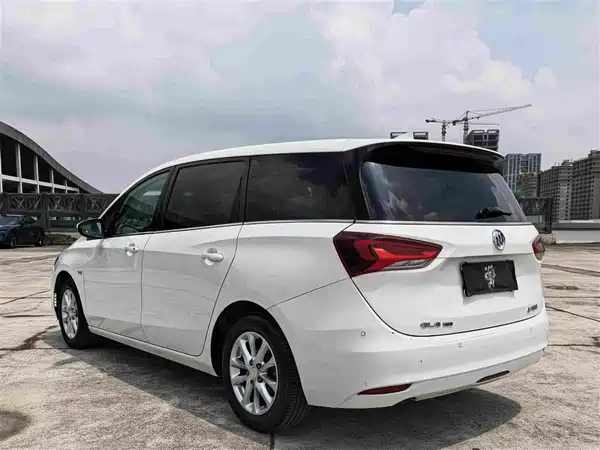 Buick GL6 2020