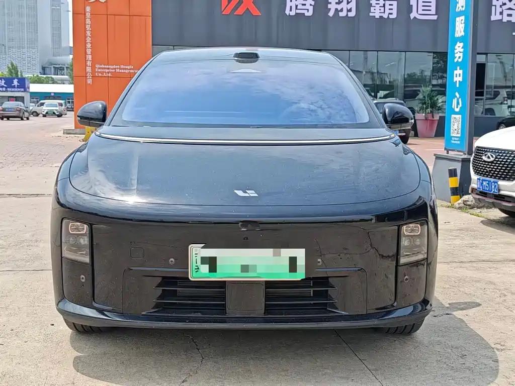 Li Auto i8 2026