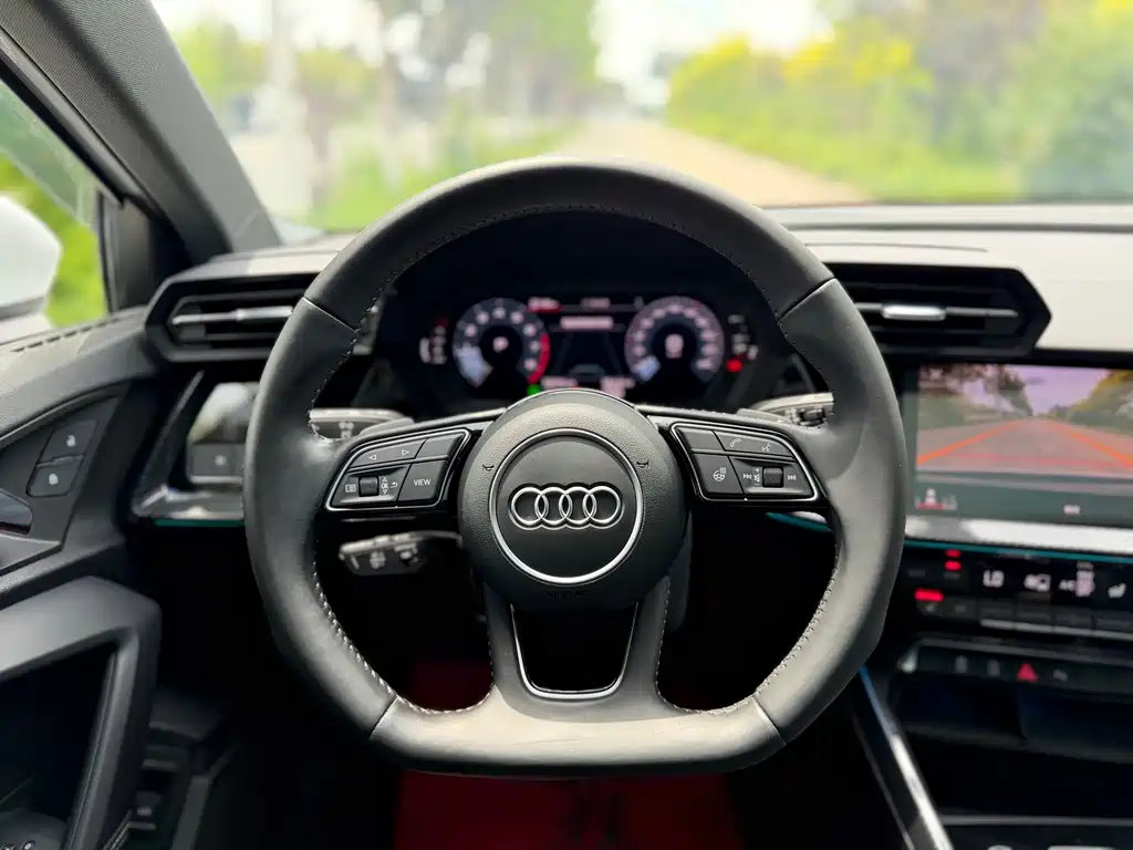 Audi A3 2022 — фото 13