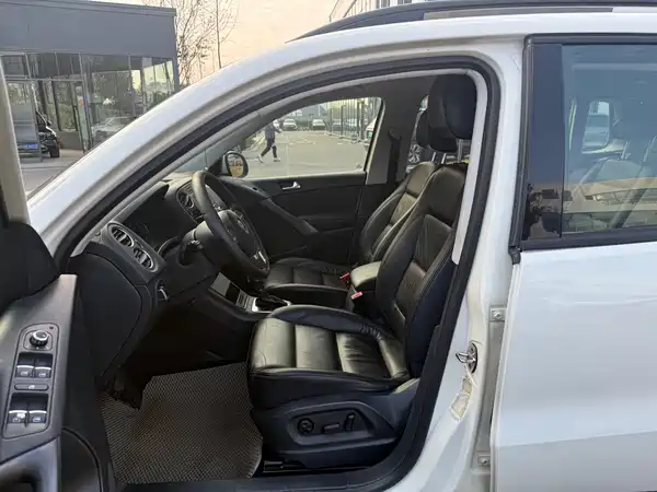 Volkswagen Tiguan 2012