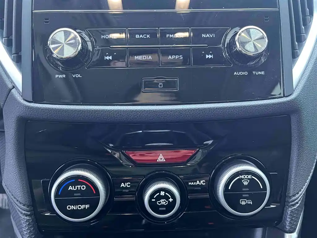 Subaru Forester 2022 — фото 20