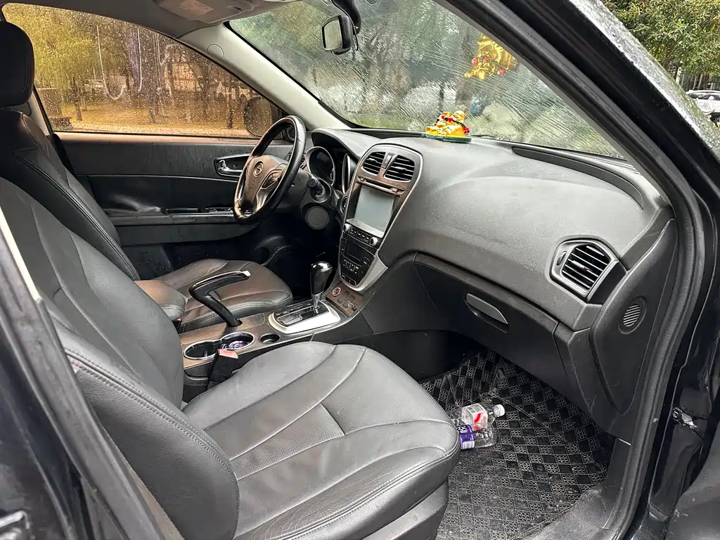 GAC Motor Trumpchi GS5 2013 — фото 17