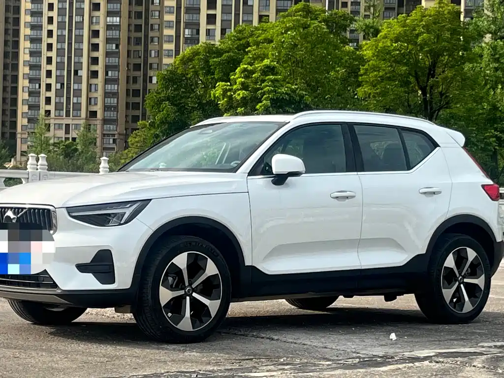 Volvo XC40 2024