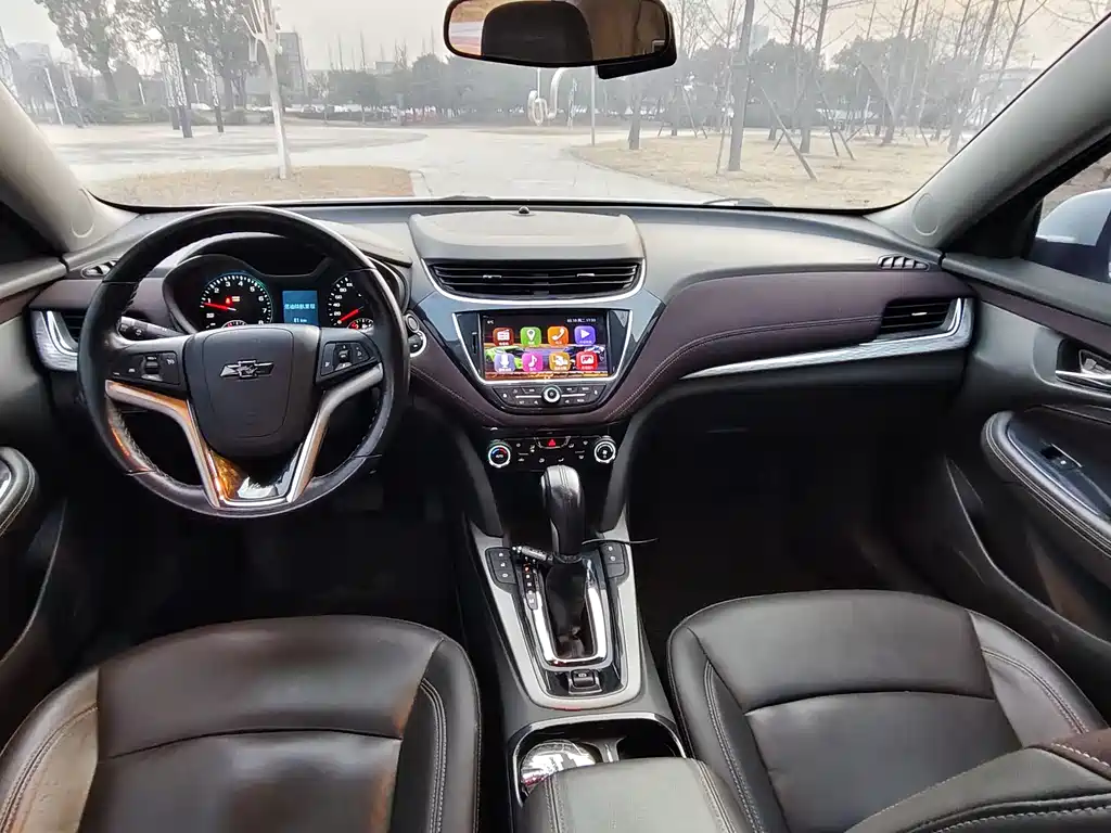 Chevrolet Malibu 2018 — фото 11