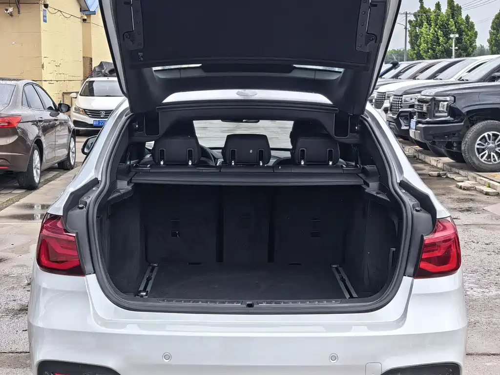 BMW 3 Series GT 2019 — фото 11