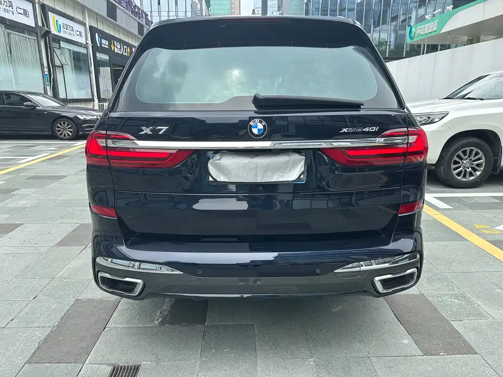 BMW X7 2021 — фото 9