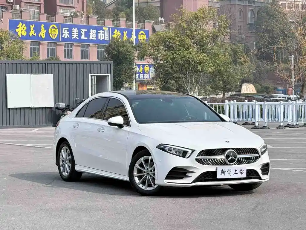 Mercedes-Benz A-Class 2021 — фото 2