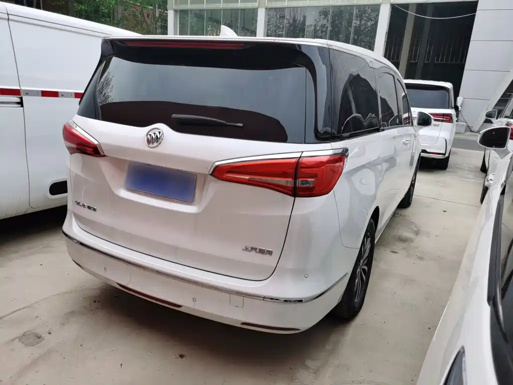 Buick GL8 2020