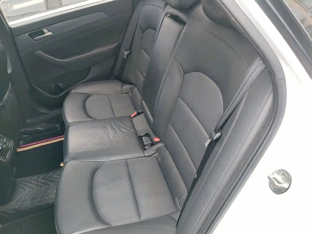 Hyundai Sonata 2016 — фото 17