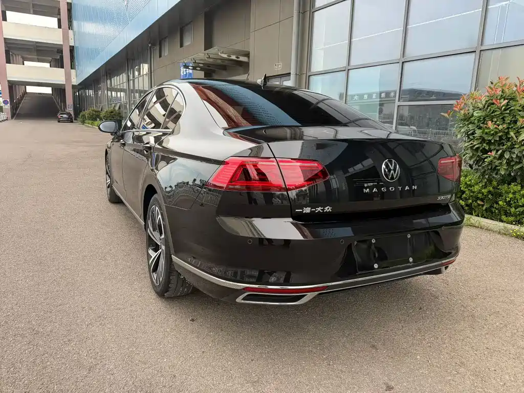 Volkswagen Magotan 2022