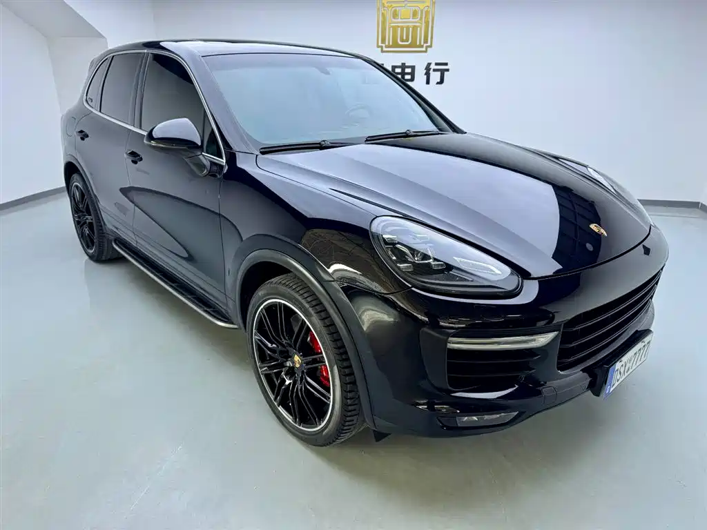 Porsche Cayenne 2017 — фото 3