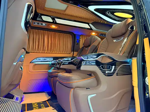 Mercedes-Benz V-Class 2024