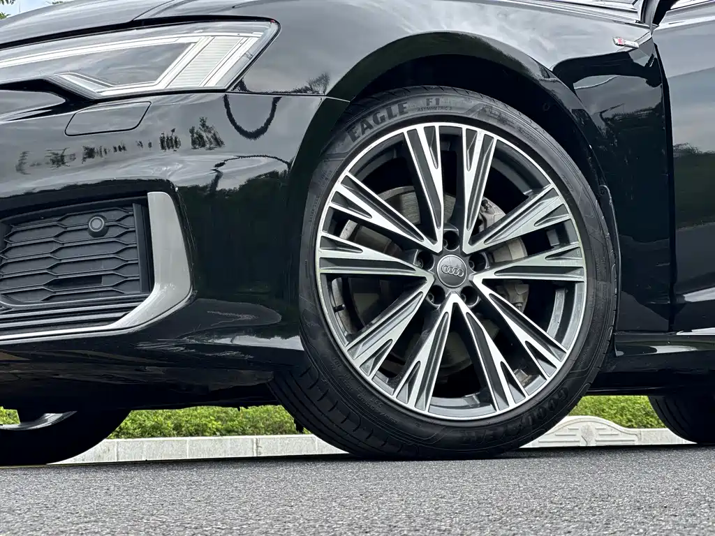 Audi A6L 2021 — фото 14