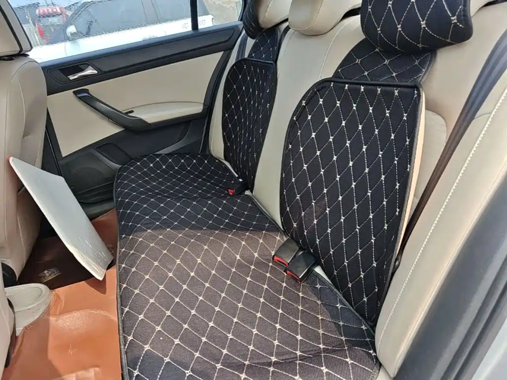 Skoda Rapid 2014 — фото 17