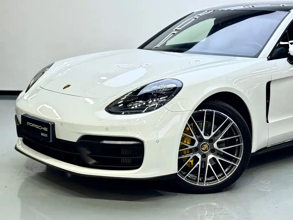 Porsche Panamera 2023 — фото 10