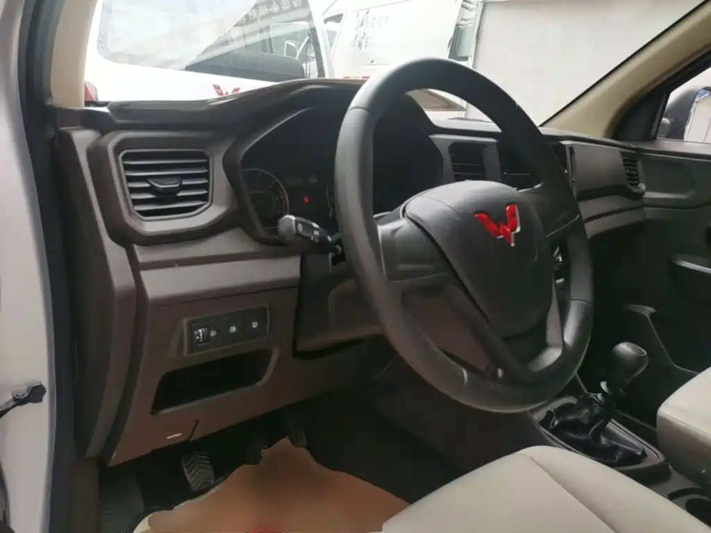 Wuling Hongguang V 2025 — фото 10