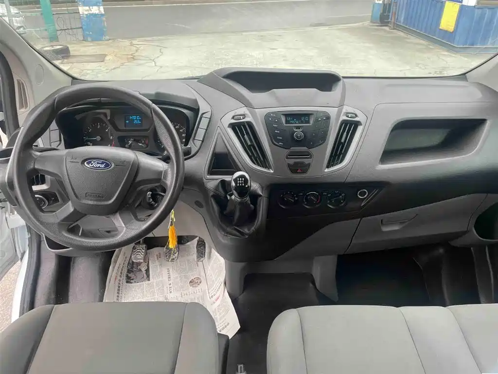 Ford Transit 2020 — фото 11