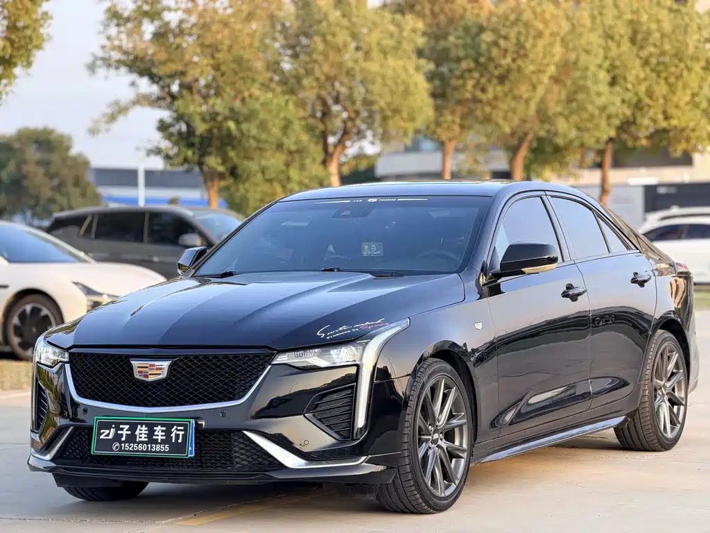Cadillac CT4 2020 — фото 1