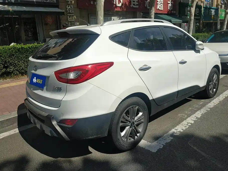 Hyundai ix35 2015 — фото 3