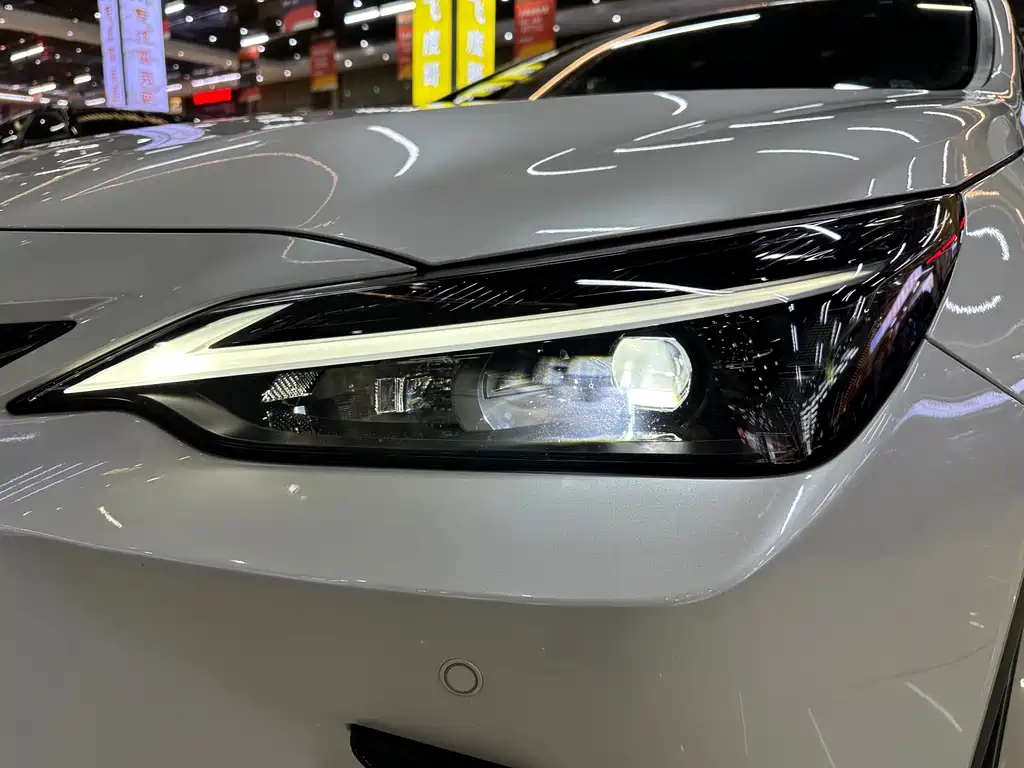 Lexus NX 2023 — фото 17