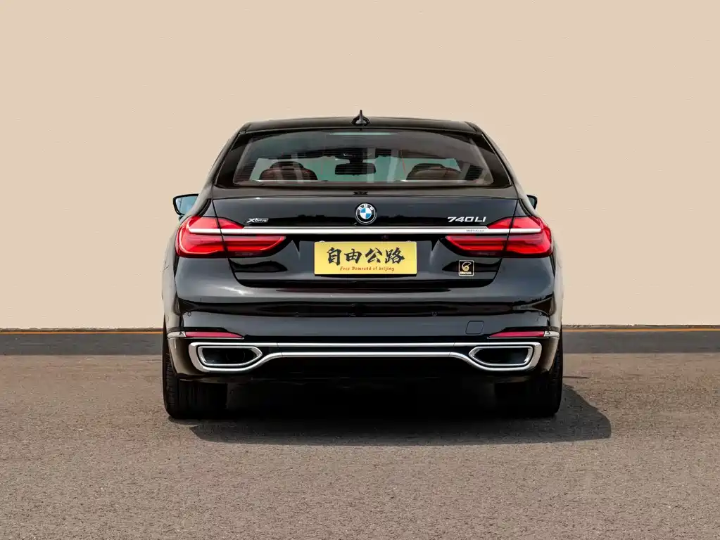 BMW 7 Series 2019 — фото 11