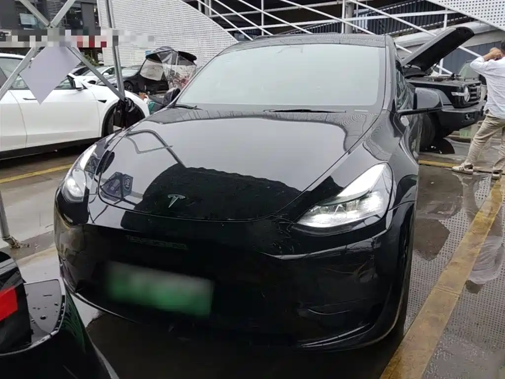 Tesla Model Y 2023 — фото 3