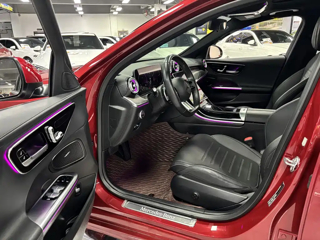 Mercedes-Benz C-Class 2023 — фото 7