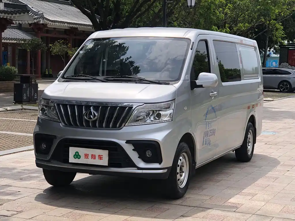 Changan Ruixing M80 2024 — фото 1