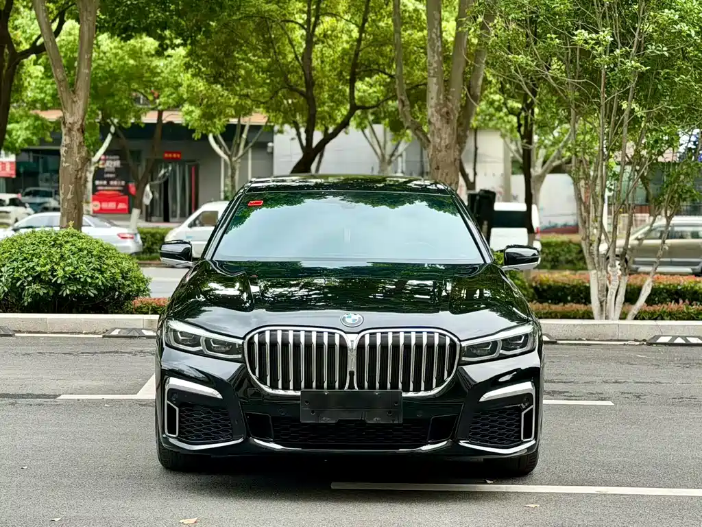 BMW 7 Series 2020 — фото 2