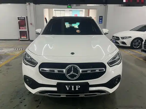 Mercedes-Benz GLA 2021