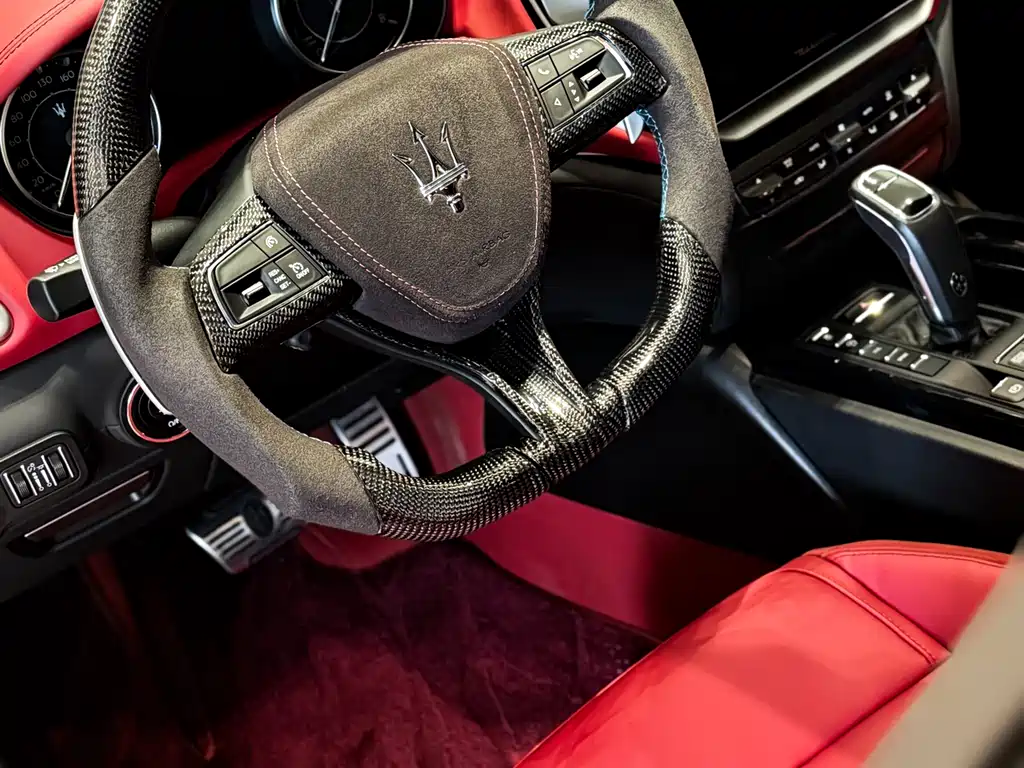 Maserati Ghibli 2023 — фото 16