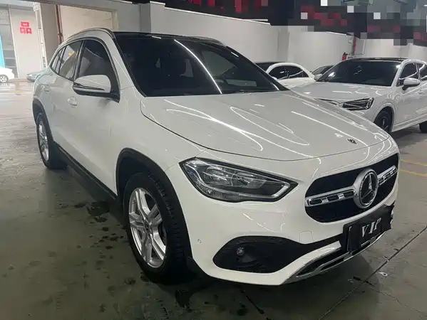Mercedes-Benz GLA 2021