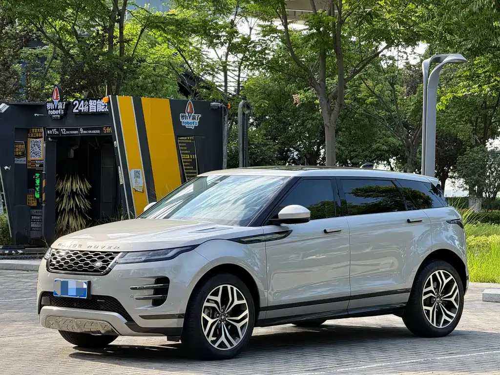 Land Rover Evoque 2024 — фото 1