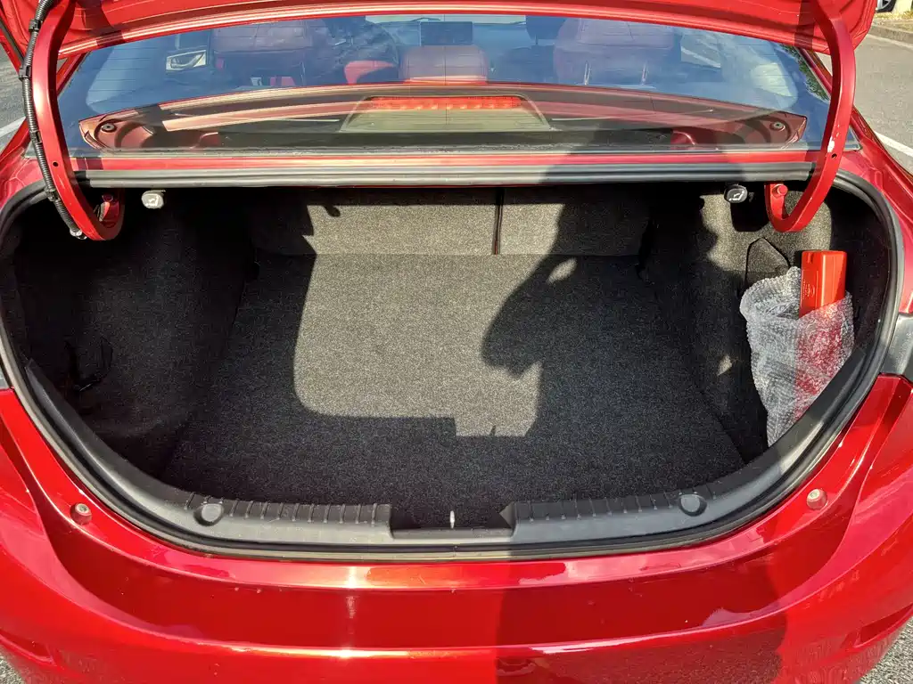 Mazda 3 Angkesela 2018 — фото 15
