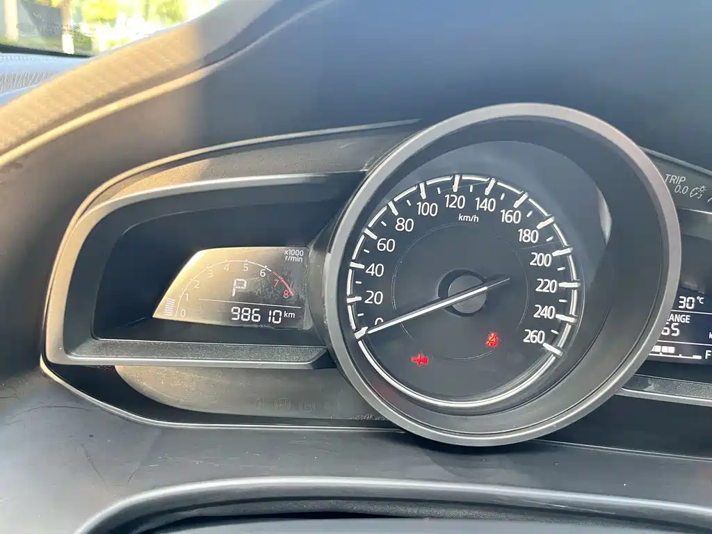 Mazda 3 Angkesela 2018 — фото 25